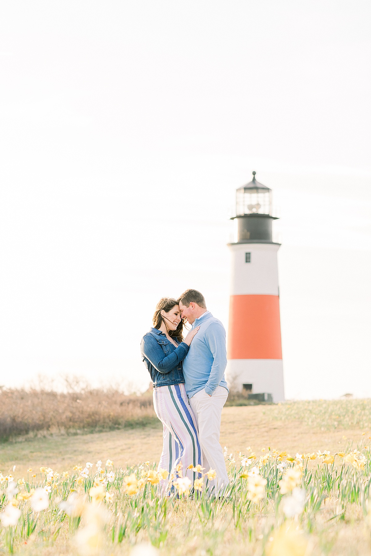 A spring Engagement Session at Sankaty Lighthouse by Rebecca Love Photography
